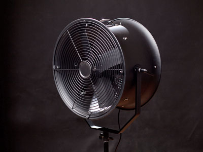 Windmaschine für wehende Haare und flatternde Kleidung